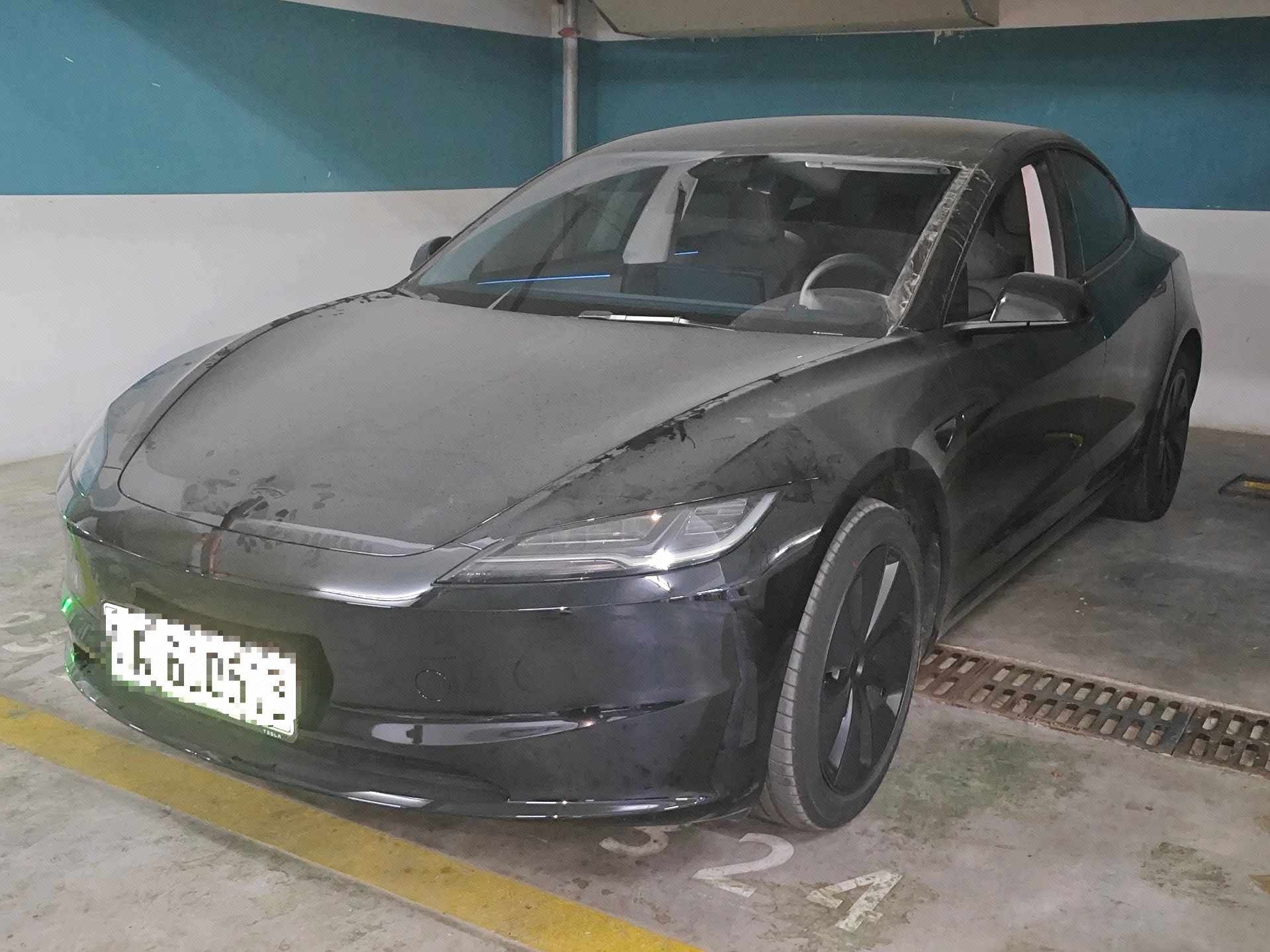 Tesla Model 3 2025 car image 