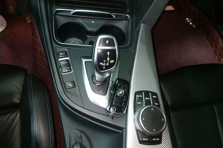 BMW 3 Series 2019 #14 BMW 3 Series 2019 car image #14