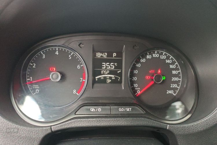 Volkswagen Polo 2018 car image #13