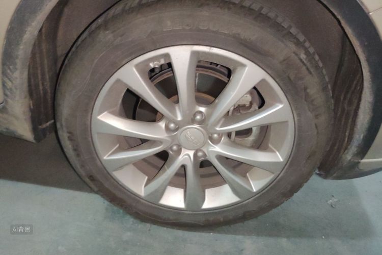 GEELY Emgrand GS 2016 car image #9
