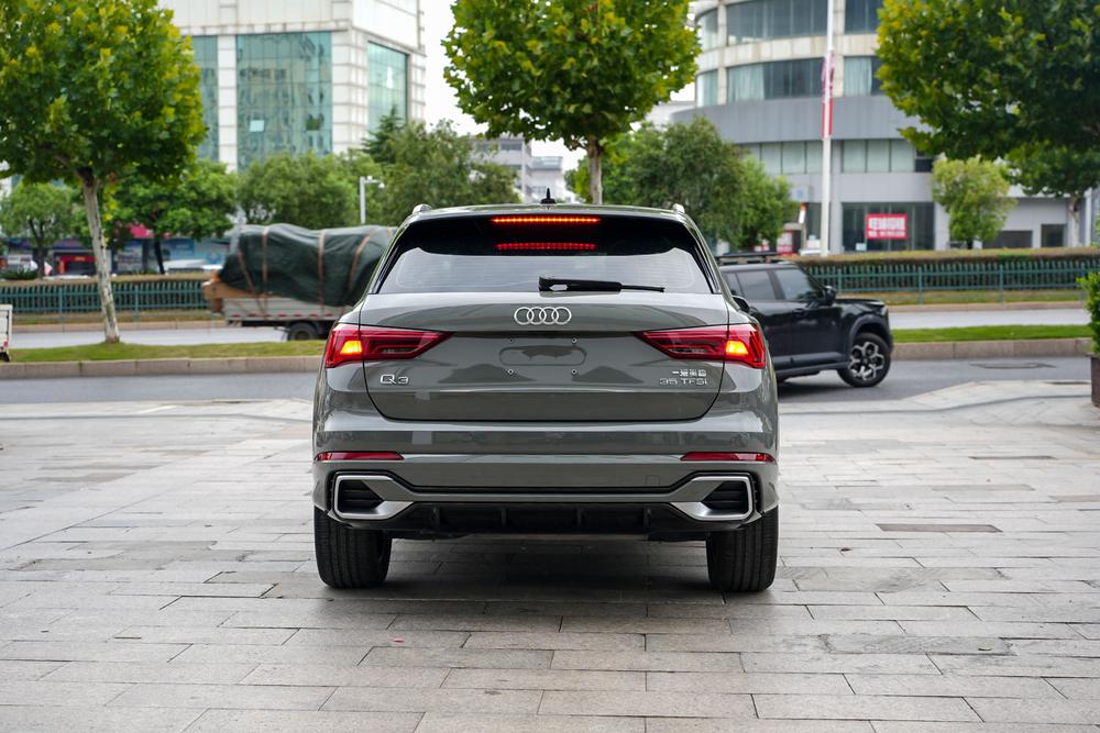 Audi Q3 2025 car image #5