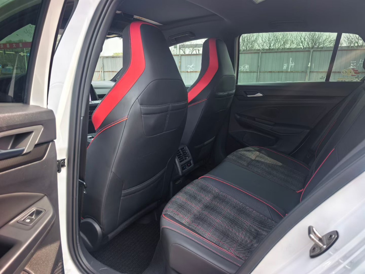 Volkswagen GolfGTI 2023 #8 Volkswagen GolfGTI 2023 car image #8
