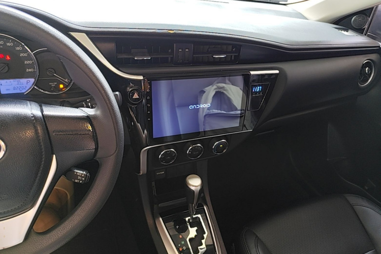 Toyota Corolla 2019 car image #10