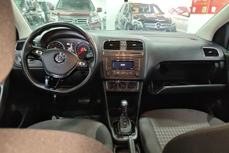 Volkswagen Polo 2017 #10 Volkswagen Polo 2017 car image #10