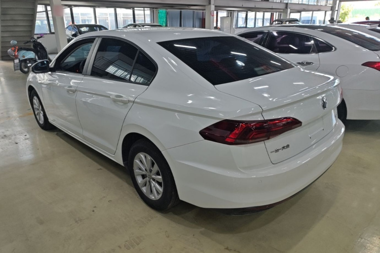 Volkswagen Bora 2019 #5 Volkswagen Bora 2019 car image #5