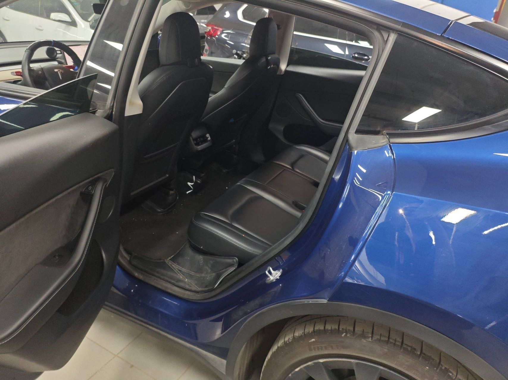 Tesla Model Y 2021 #5 Tesla Model Y 2021 immagine di auto #5