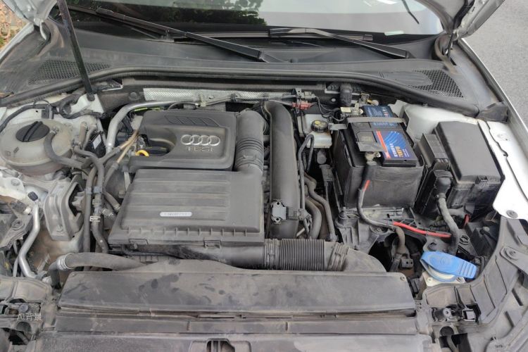 Audi A3 2018 immagine di auto #22