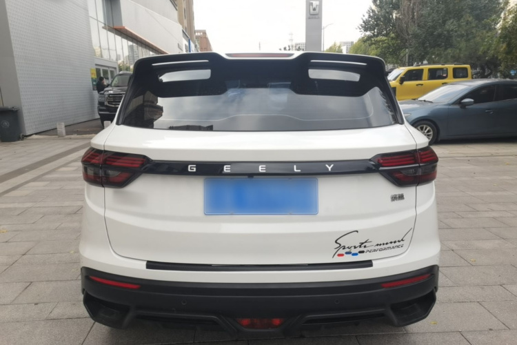 GEELY Coolray 2025 #4 GEELY Coolray 2025 car image #4