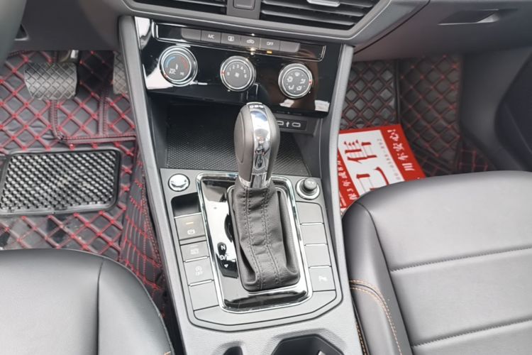 Volkswagen Bora 2024 صورة سيارة #18