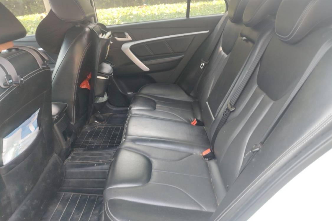 GEELY Emgrand 2016 #19 GEELY Emgrand 2016 car image #19