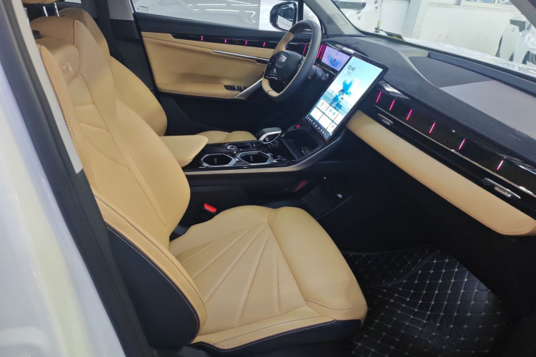 GEELY Boyue L 2024 image de voiture #16