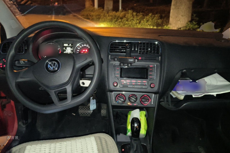 Volkswagen Polo 2014 #11 Volkswagen Polo 2014 car image #11