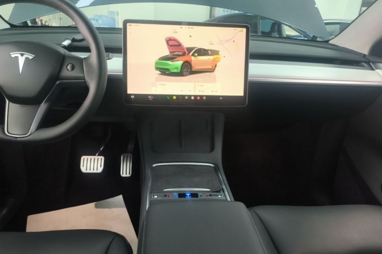 Tesla Model Y 2024 #13 Tesla Model Y 2024 immagine di auto #13