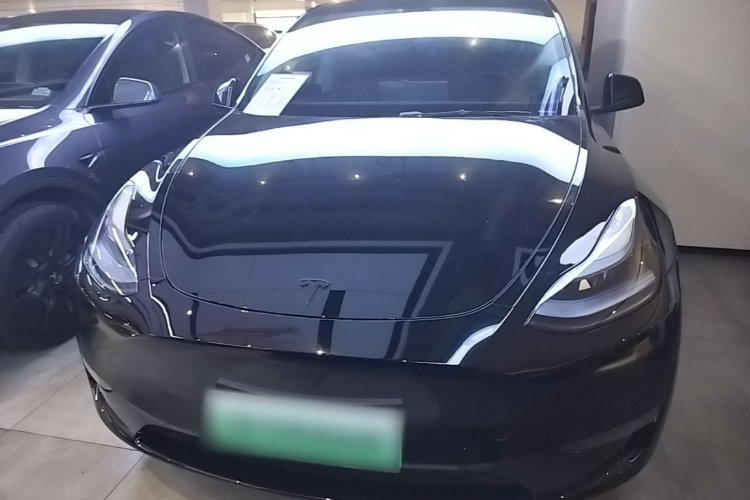 Tesla Model Y 2023 #3 Tesla Model Y 2023 car image #3