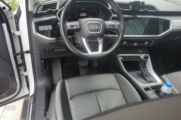 Audi Q3 2020 #12 Audi Q3 2020 car image #12