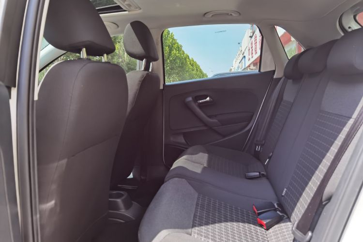 Volkswagen Polo 2018 car image #10