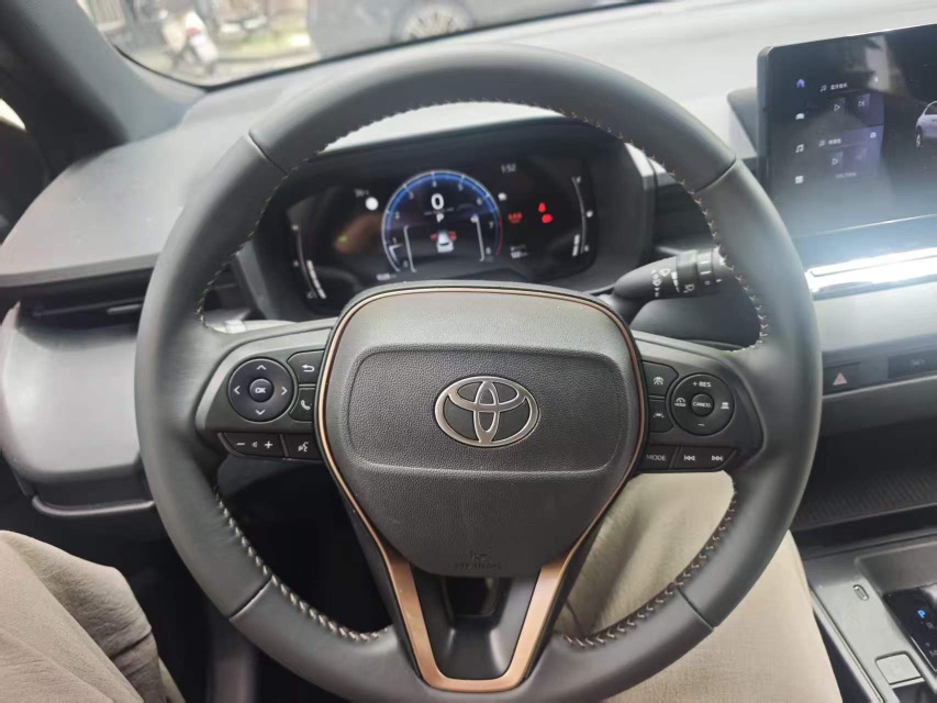 Toyota Corolla Cross 2026 immagine di auto #4