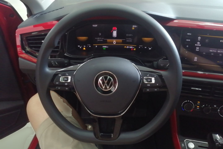 Volkswagen Polo 2023 car image #11