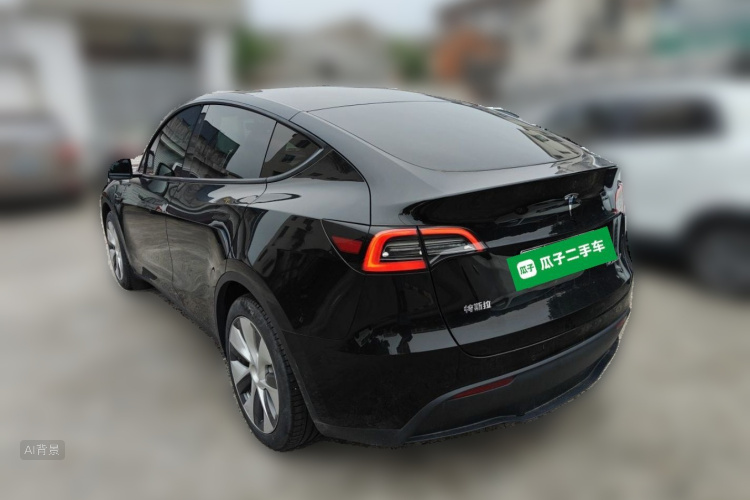 Tesla Model Y 2023 #5 Tesla Model Y 2023 car image #5