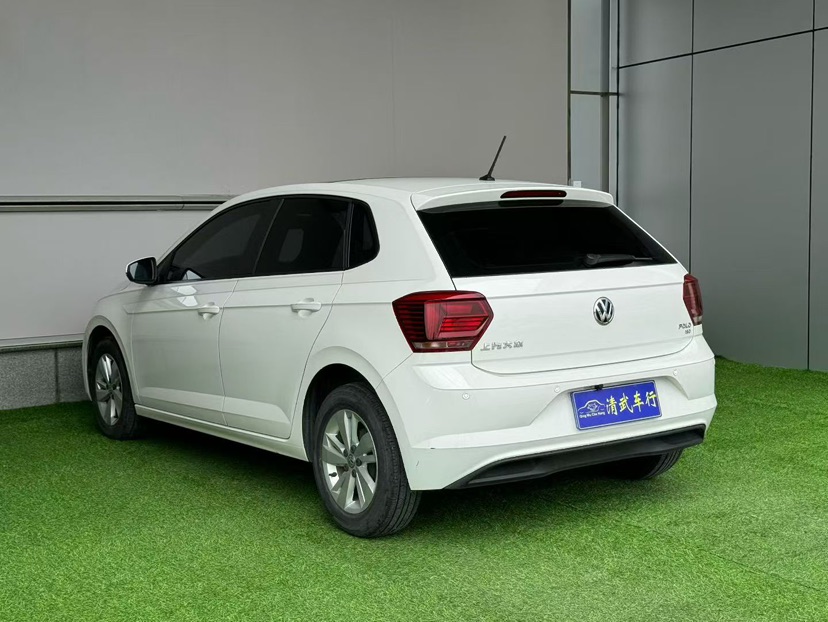 Volkswagen Polo 2020 car image #9