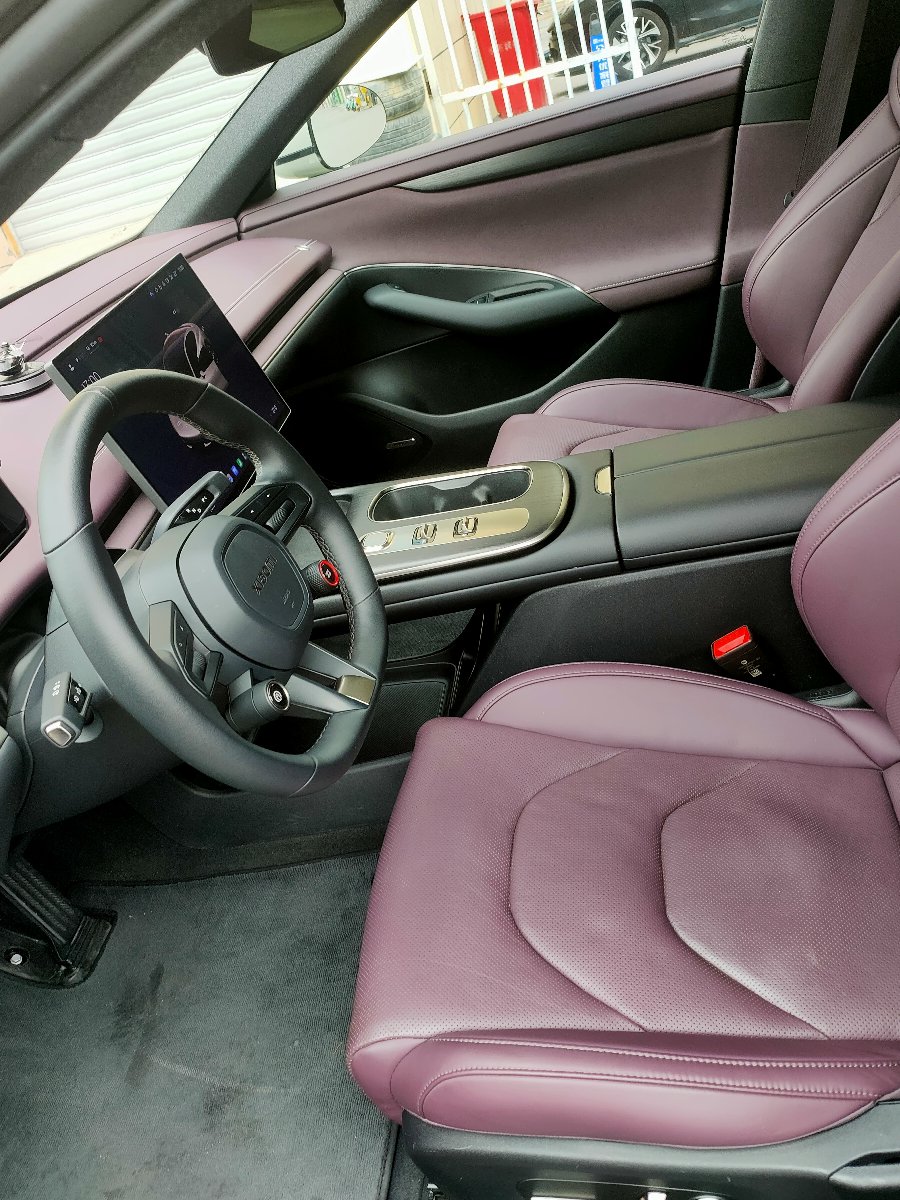 MI SU7 2024 car image #5