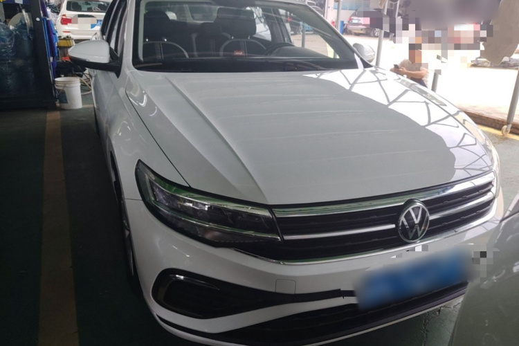 Volkswagen Bora 2024 car image #3