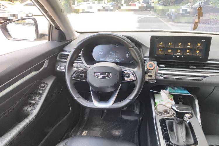 GEELY Emgrand 2021 car image #11