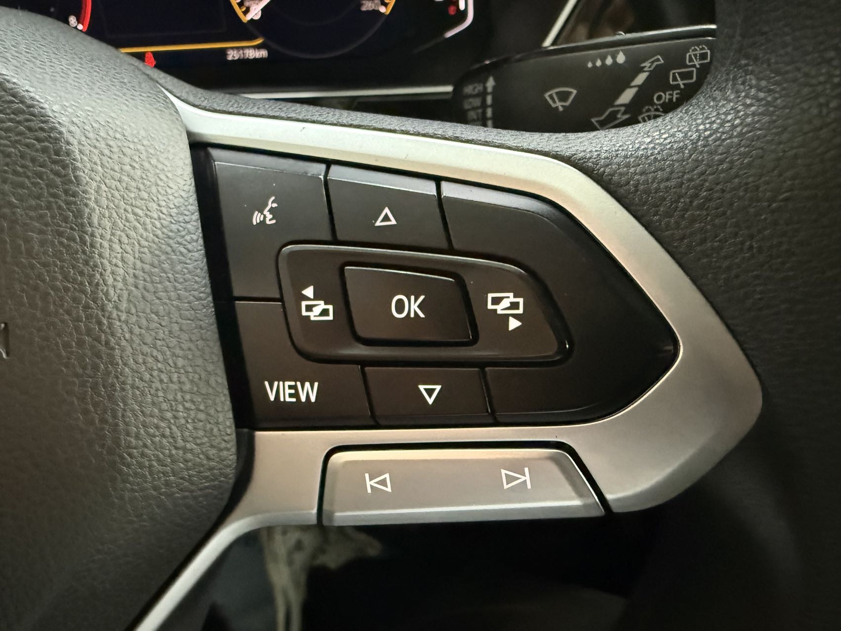 Volkswagen Tacqua 2022 immagine di auto #13