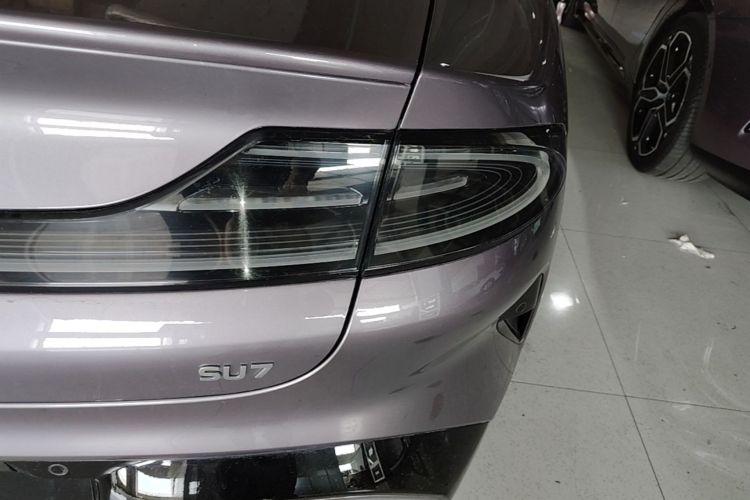 MI SU7 2024 #8 MI SU7 2024 car image #8