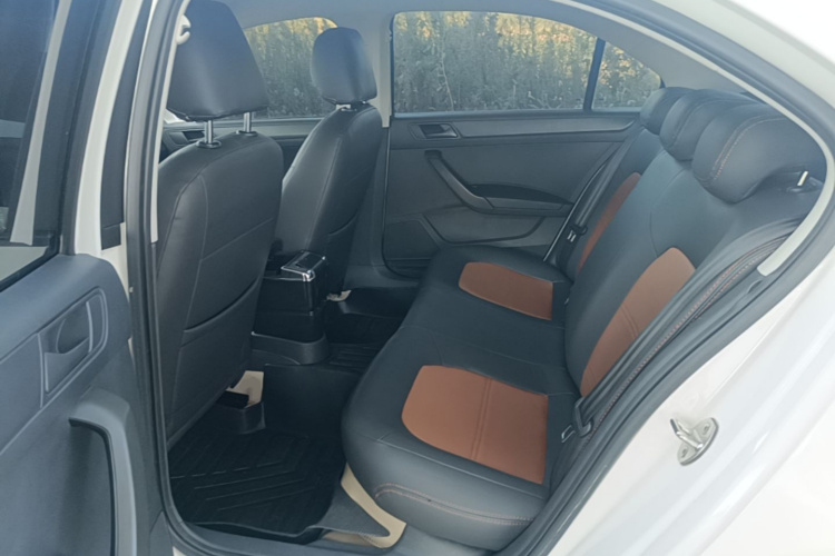 Volkswagen Santana 2016 #13 Volkswagen Santana 2016 car image #13