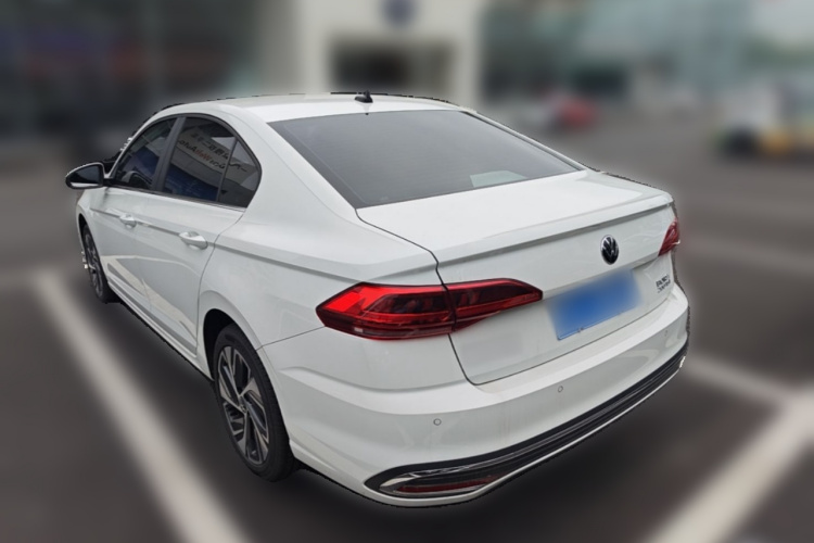 Volkswagen Bora 2025 car image #5