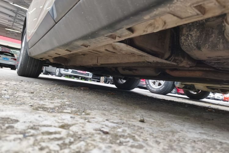 GEELY Emgrand GS 2018 car image #27