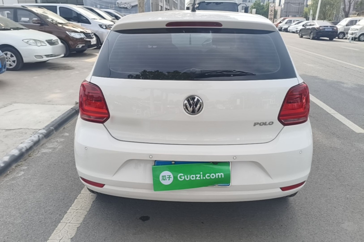 Volkswagen Polo 2016 car image #6