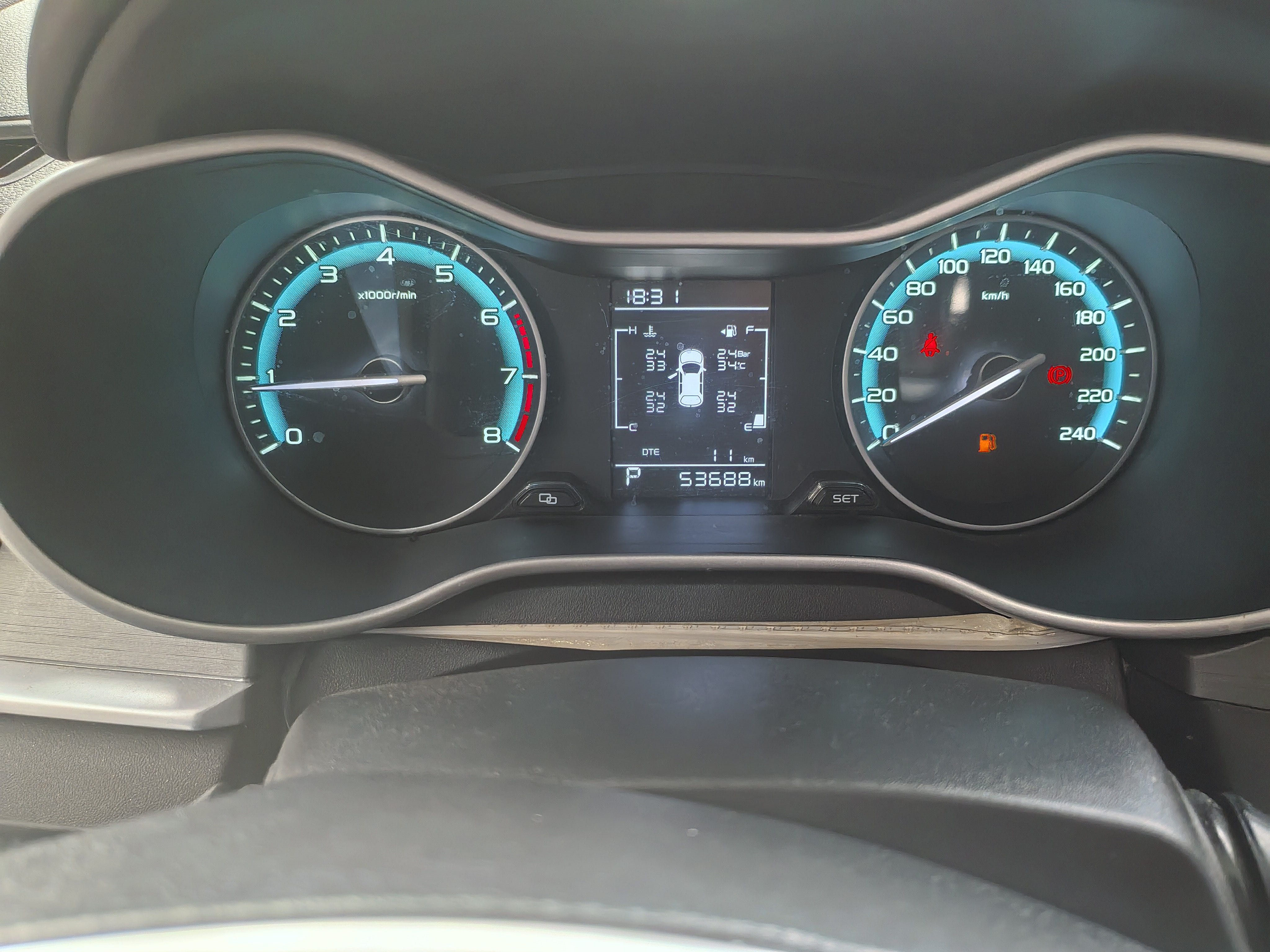 GEELY Emgrand 2022 car image #3
