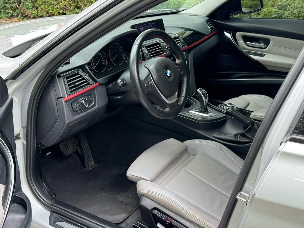 BMW 3 Series (Imported) 2012 car image #8