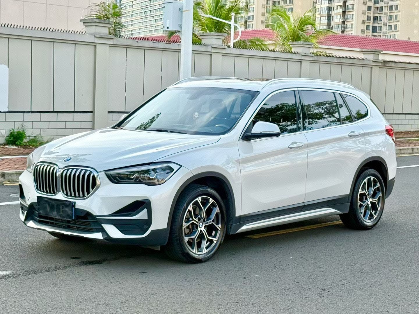 BMW X1 2021 BMW X1 2021 car image