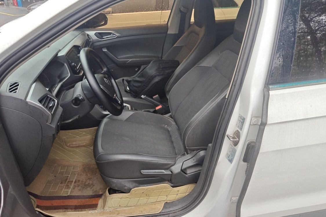 Volkswagen T-Cross 2020 #23 Volkswagen T-Cross 2020 immagine di auto #23