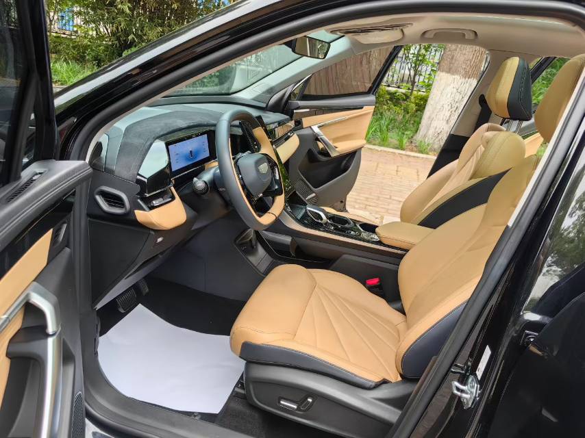 GEELY Boyue L 2023 car image #4