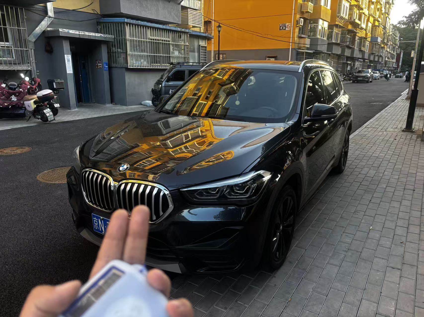 BMW X1 2021 car image 