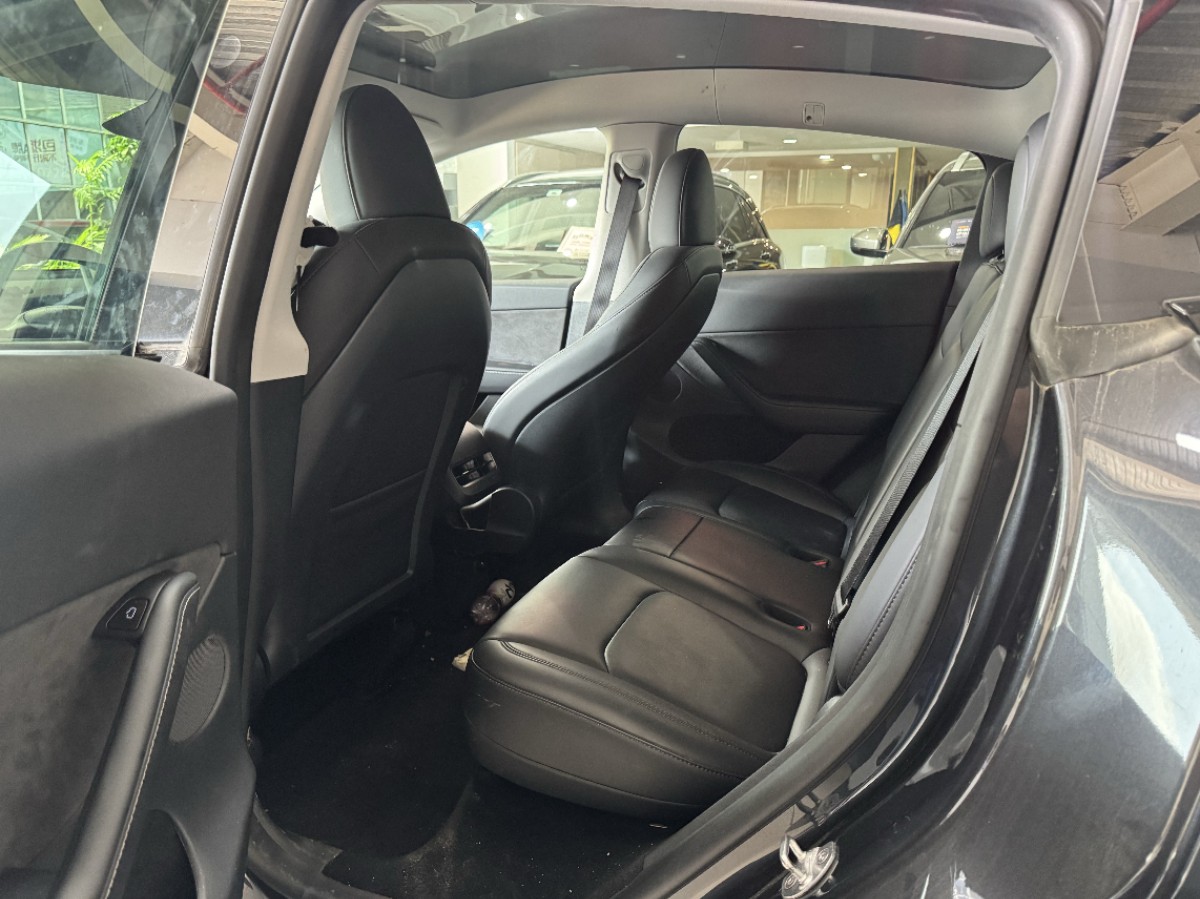 Tesla Model Y 2024 #7 Tesla Model Y 2024 car image #7