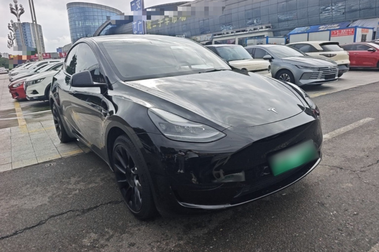 Tesla Model Y 2022 car image #4