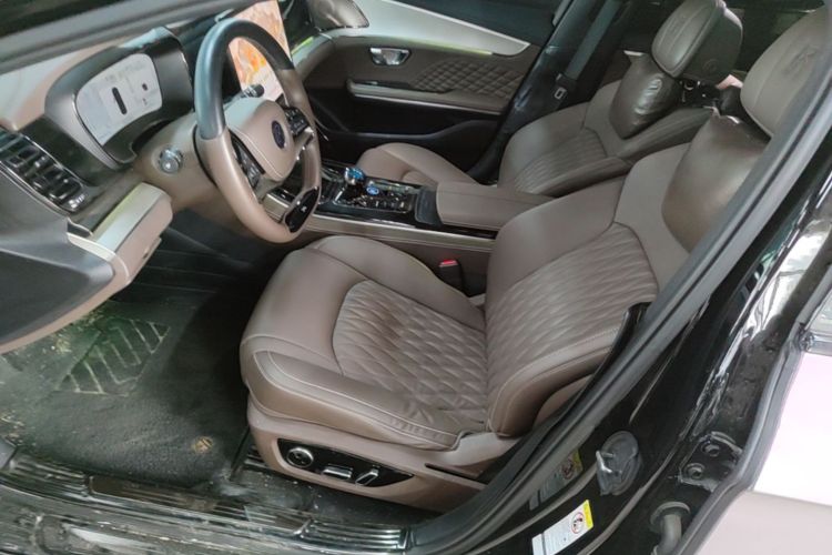 BYD Han 2024 car image #19