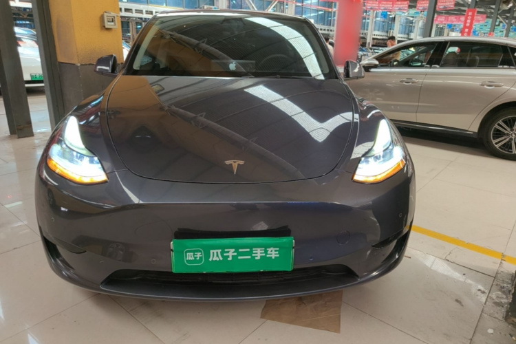 Tesla Model Y 2022 #3 Tesla Model Y 2022 car image #3