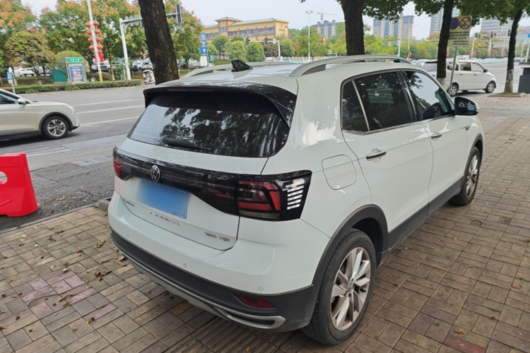 Volkswagen T-Cross 2023 car image #7