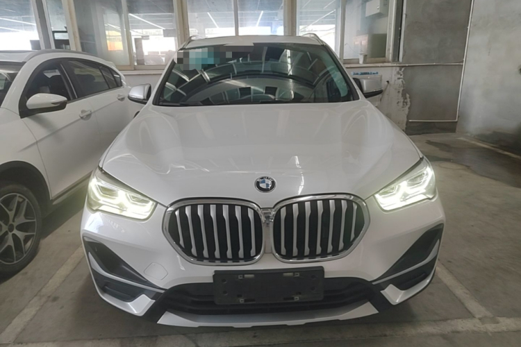 BMW X1 2021 car image #3
