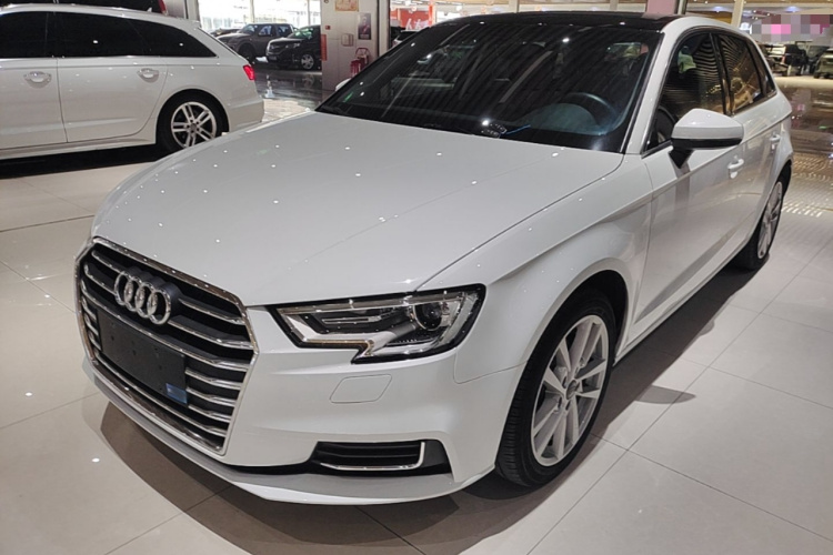 Audi A3 2020 car image #2