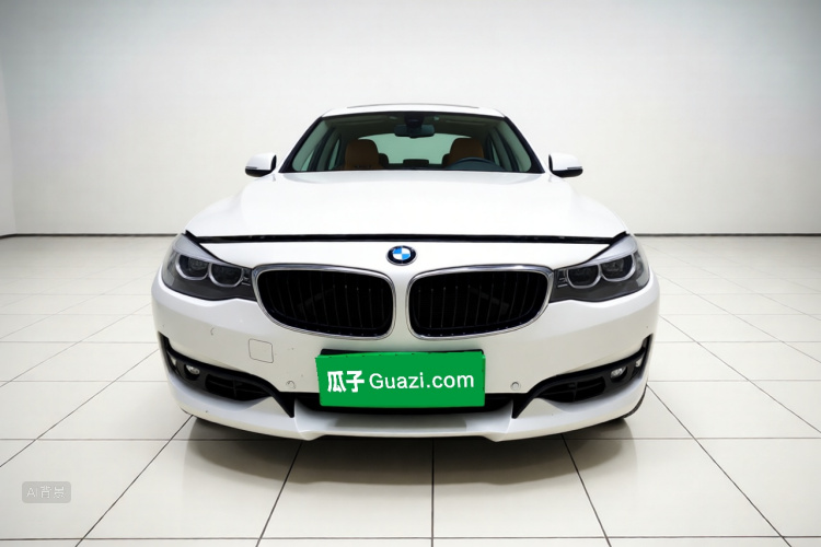 BMW 3 Series GT 2019 immagine di auto #3