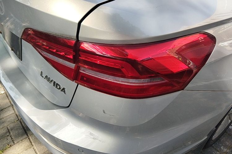 Volkswagen Lavida 2018 car image #8