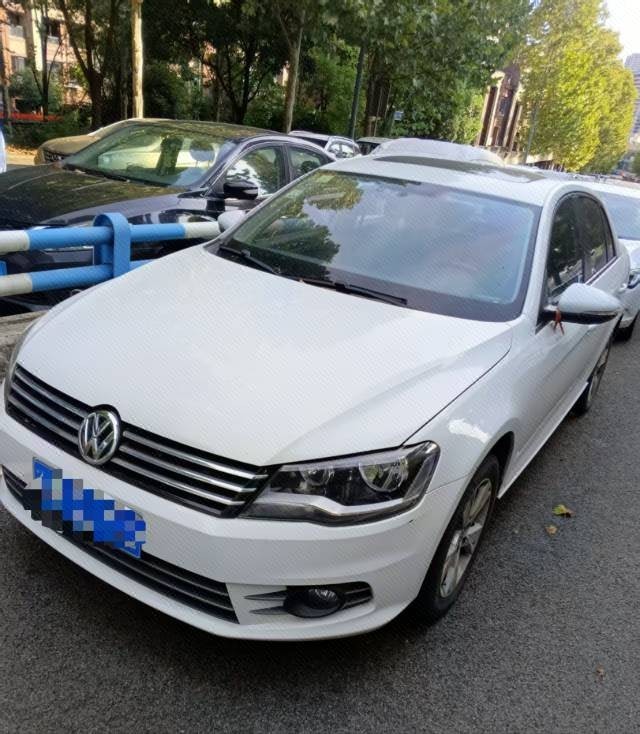 Volkswagen Bora 2015 car image 