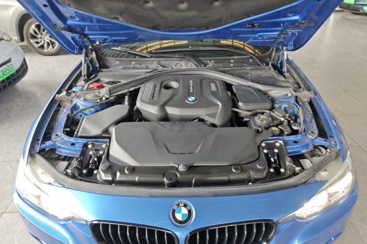 BMW 3 Series 2018 #22 BMW 3 Series 2018 car image #22